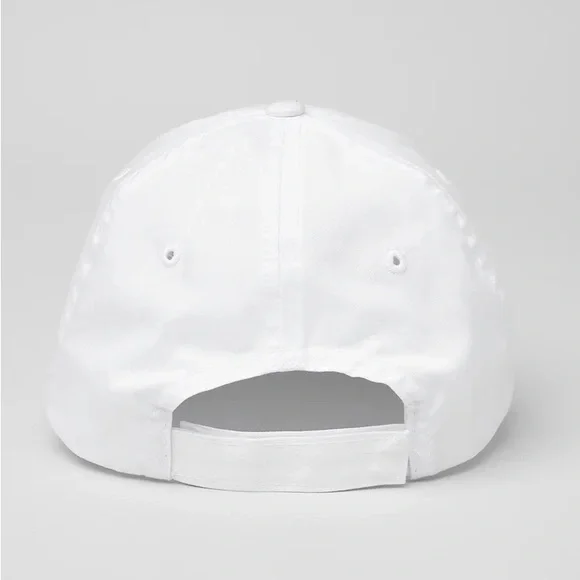 ALO yoga performance off duty cap white on white NWOT - Picture 3 of 5